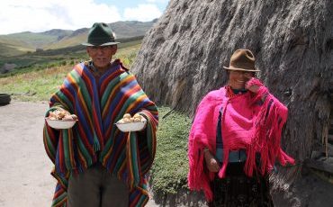pareja-indigenas | Viajes al Ecuador