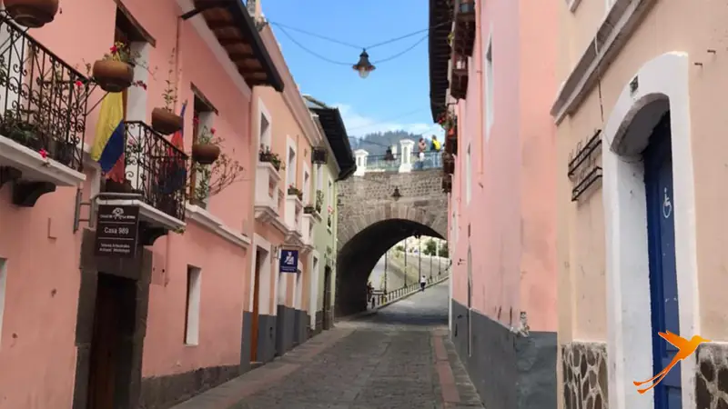 La Ronda in Quito with colorful buildings