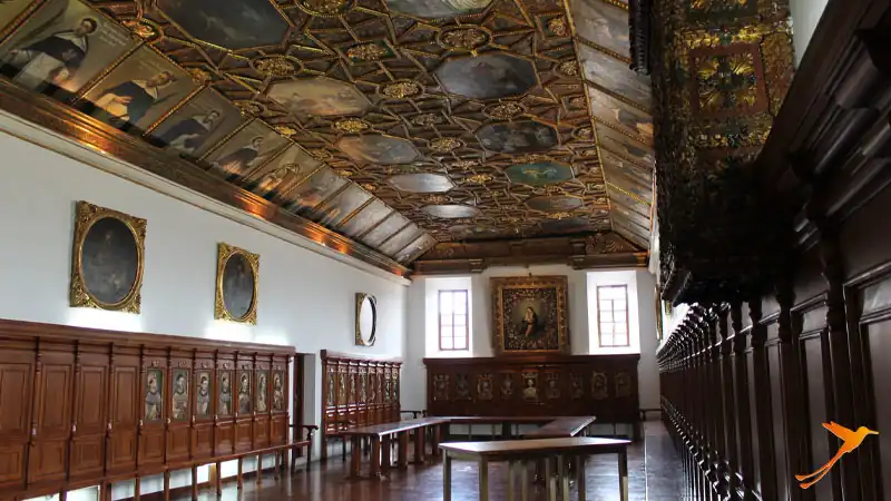 inside the church of Santo Domingo