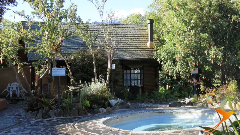 cabaña and pool at Papallacta