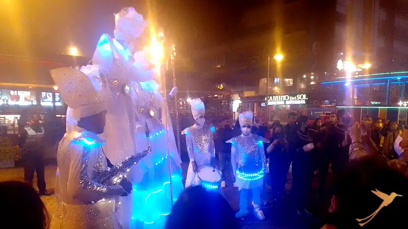 espectáculo durante el carnaval en la zona de La Mariscal