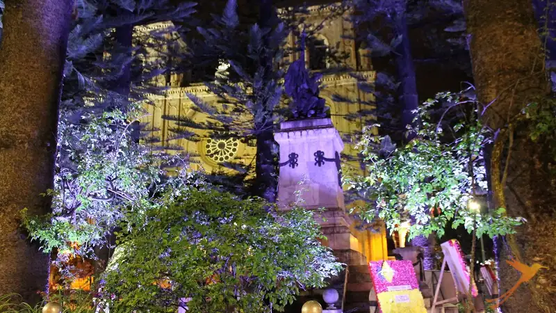 cathedral of Cuenca durin nighttime with lights
