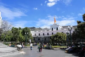 plaza grande with presidential palace in Quito