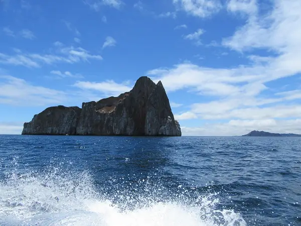 excursion with the boat to Kicker rock