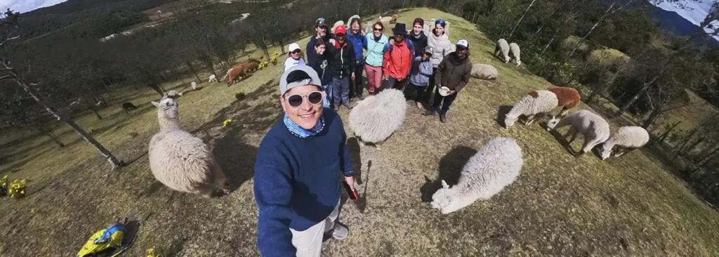Group traveling through Ecuador, visiting the Soleq Travel Alpacas project located in the province of Imbabura.