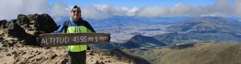 Travelers exploring the Ecuadorian Andes on a private Ecuador tourTravelers exploring the Ecuadorian Andes on a private Ecuador tour