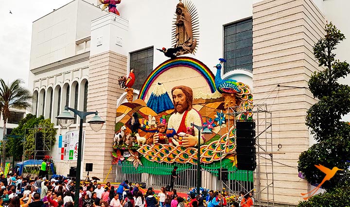 During Ecuadorian carnival the cathedral of Ambato is decorated with fruits, flowers and bread.