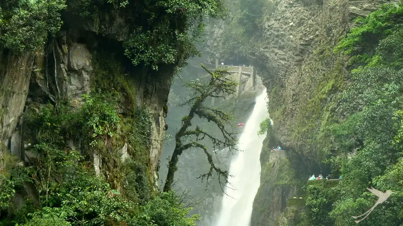 Pailon del diablo, the famous waterfall near Baños