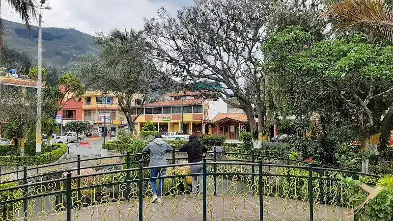 park in the center of Patate