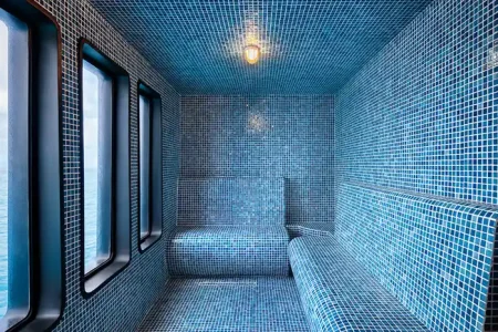 Hammam en el catamarán de lujo Galapagos Hermes