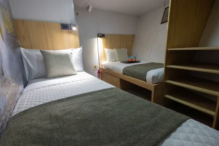 Yate Bonita cabina twin