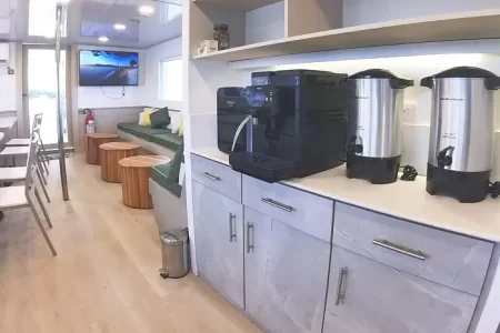 coffe and tea station of estrella del mar