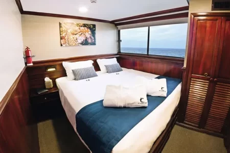 Galapagos Sky master double cabin