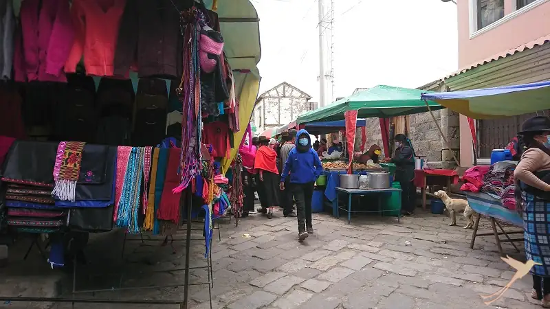 textile market of Guamote