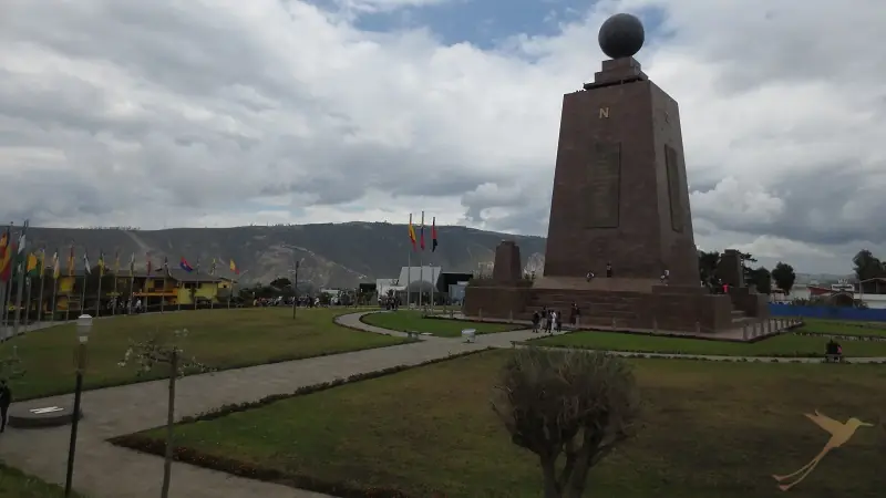 middle of the world monument on the equator