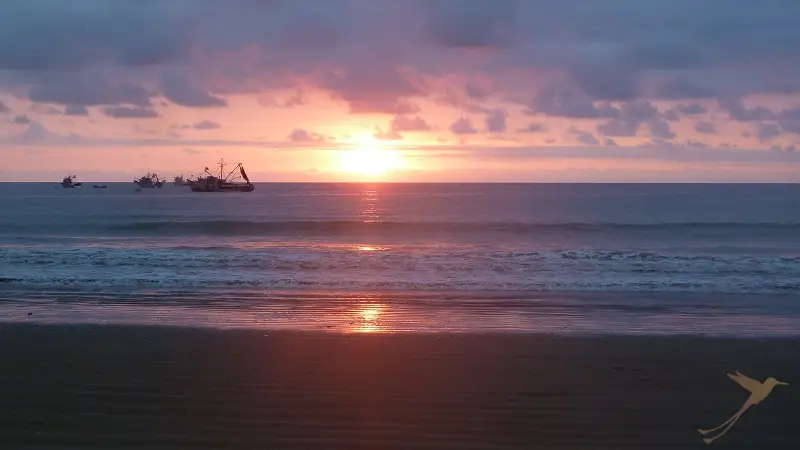 sunset at the ecuadorean coast