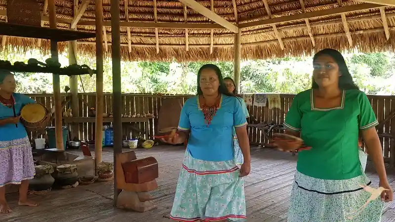 traditional indigenous dances in the Yasuni national park