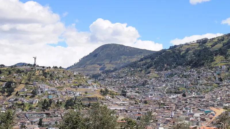 view over Quito from the Itchimbia Park